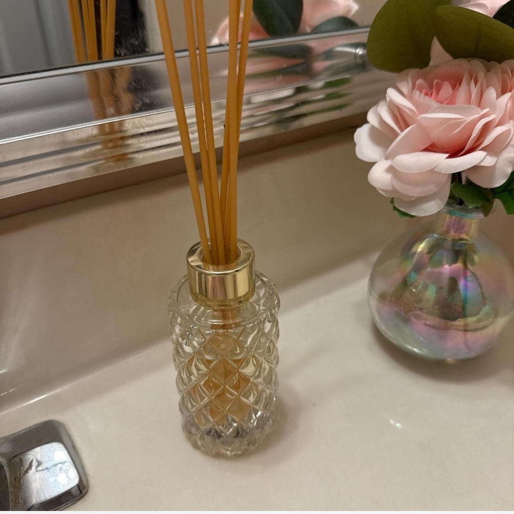 Glass diffuser